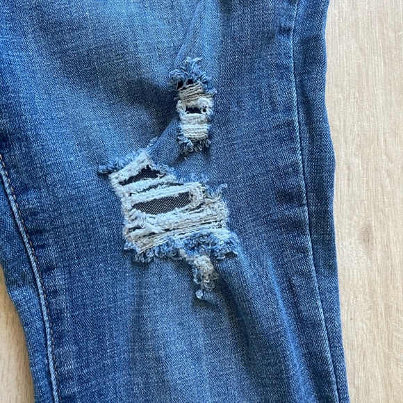 Levi’s 721 High Rise Skinny Ankle Jeans - Picture 8 of 11